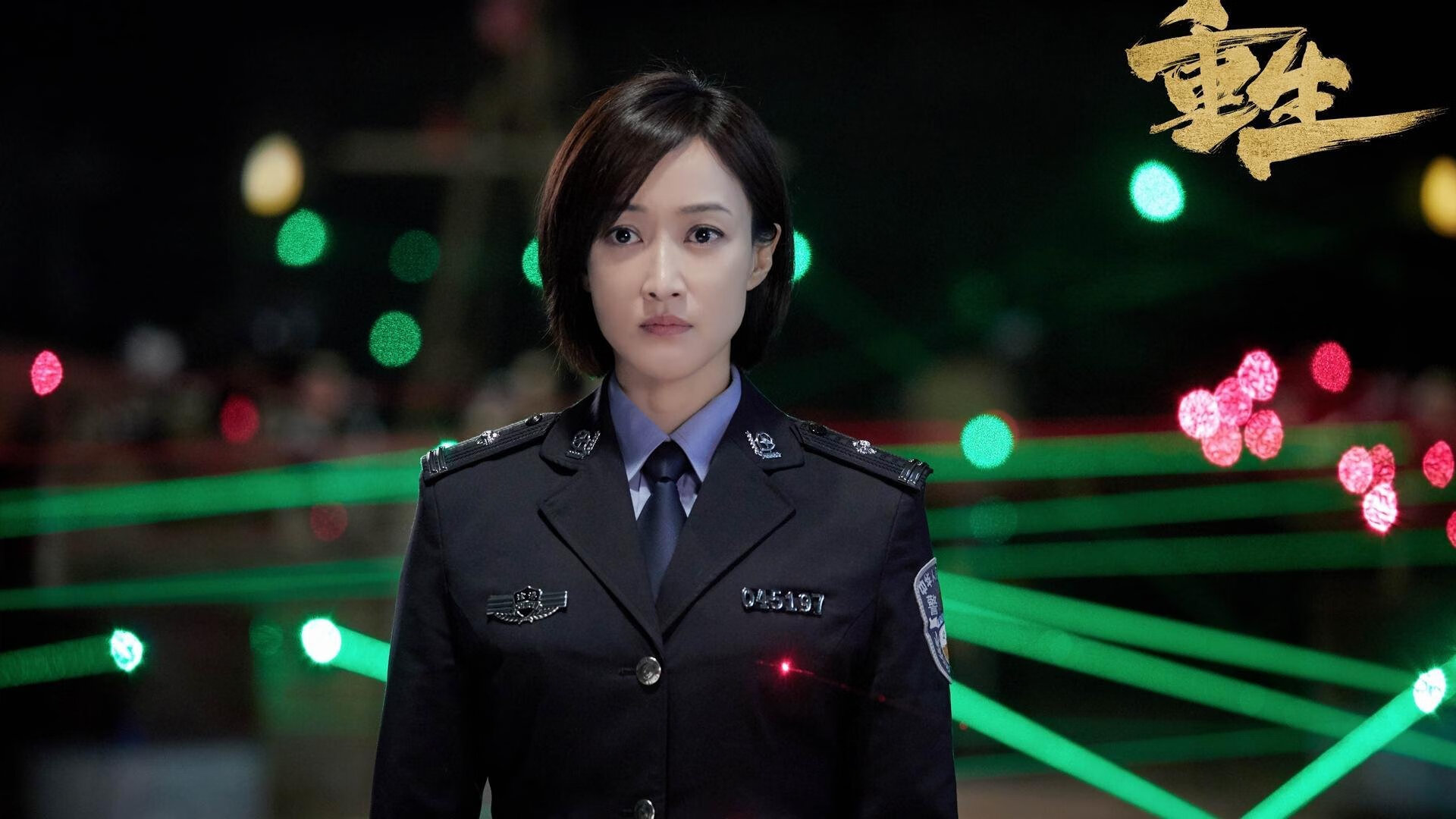 国外极限滑翔伞竞赛，空中飞翔的极限体验，国外滑翔伞哪里好玩