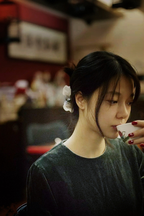 海岸线特色渔舟漂移,水上速度与激情的挑战,海岸线水上运动基地